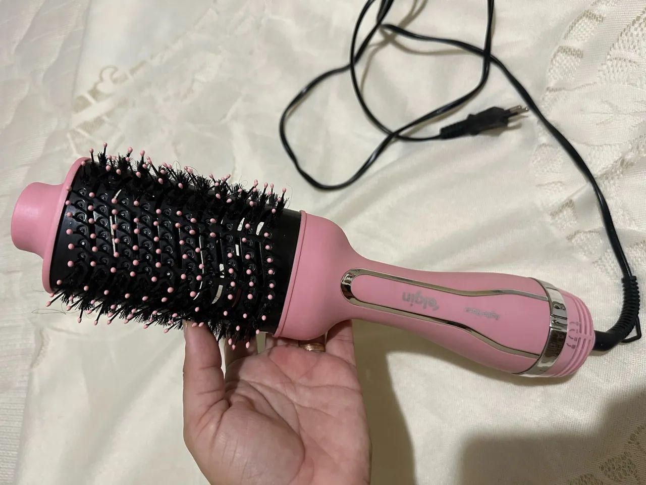 ? Escova Secadora Britânia Soft Rose