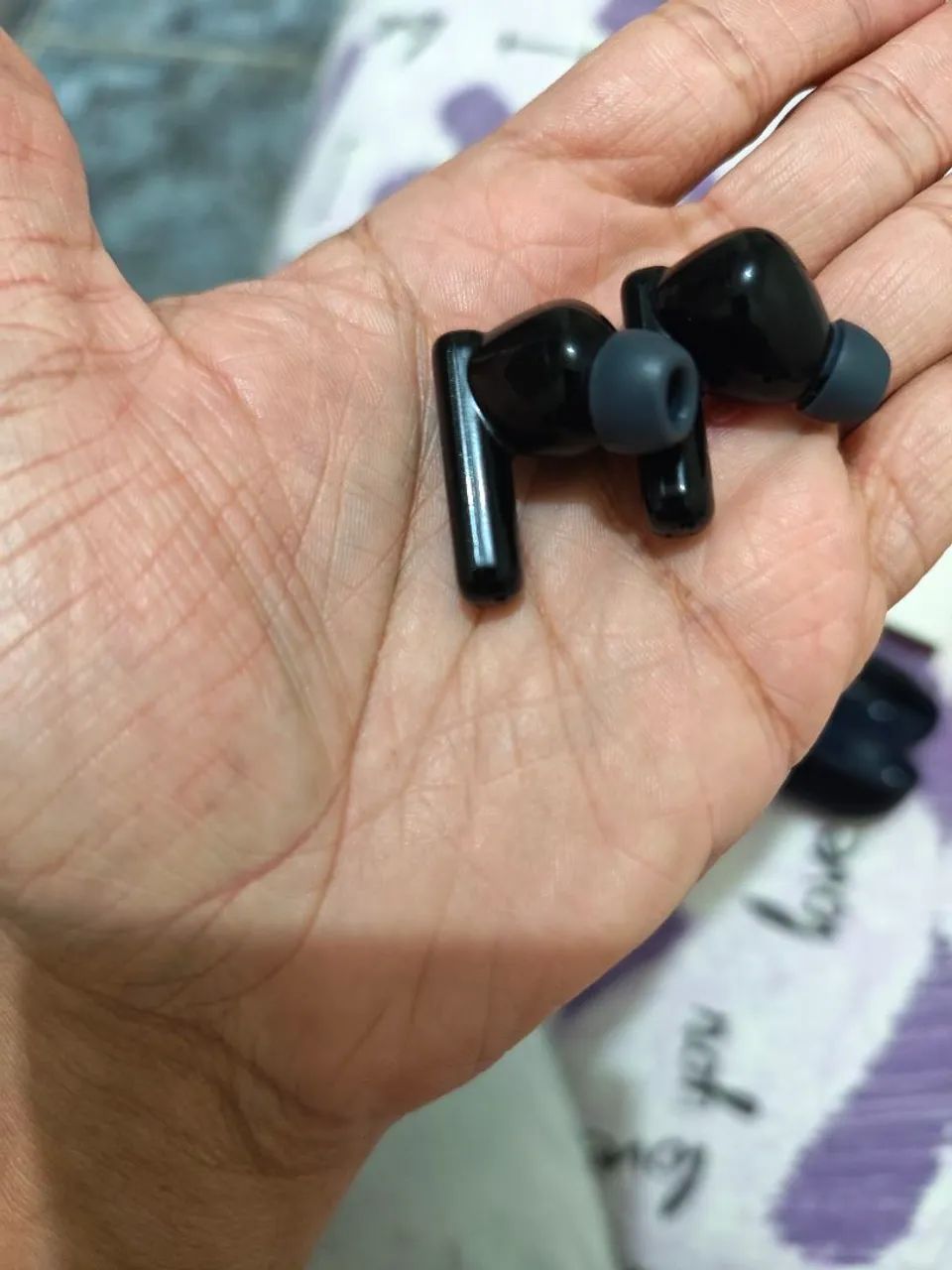 J10 FONES DE OUVIDO BLUETOOTH COM REDUÇÃO DE RUÍDO - Foto 2