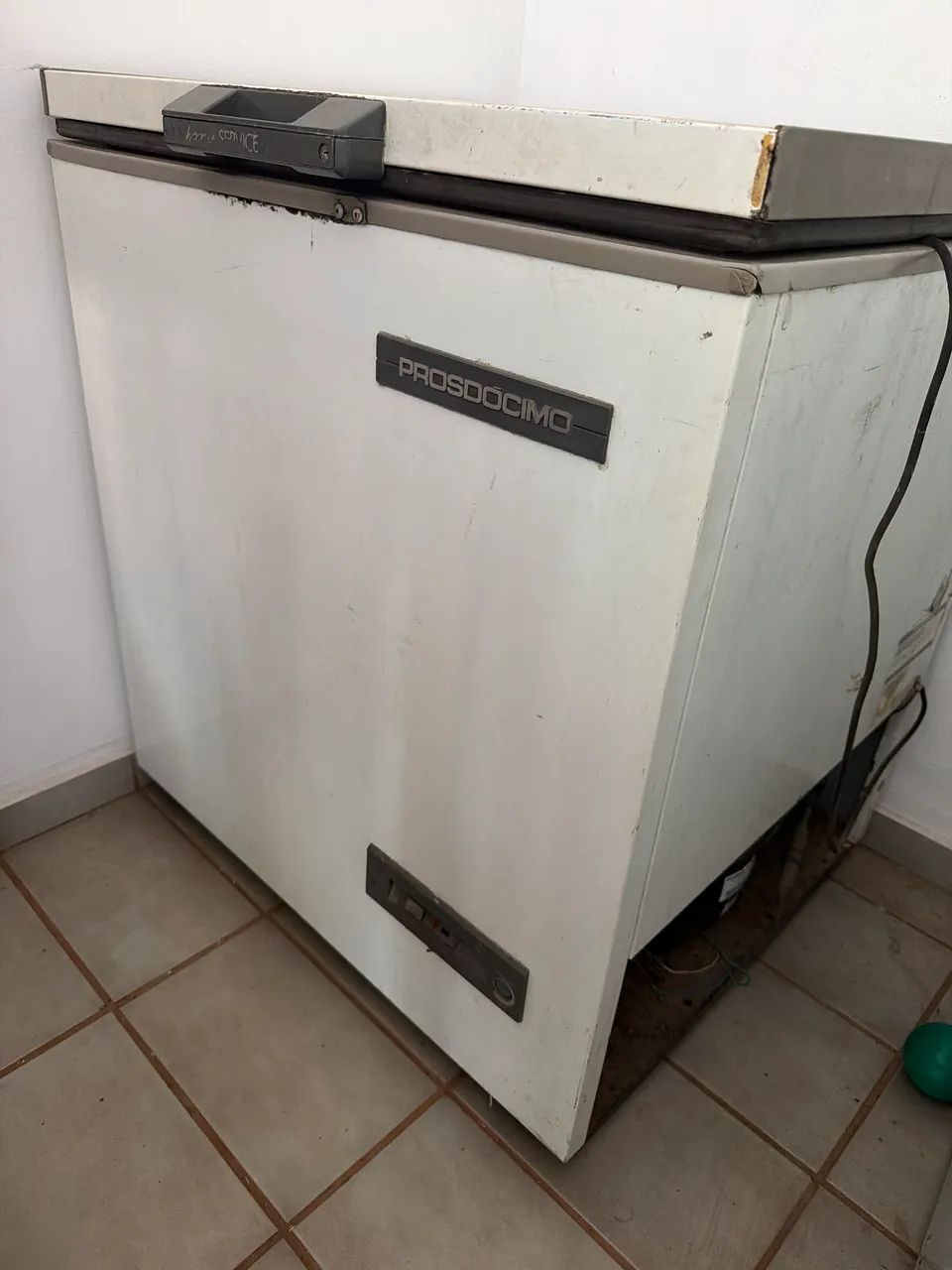 Freezer horizontal 209L