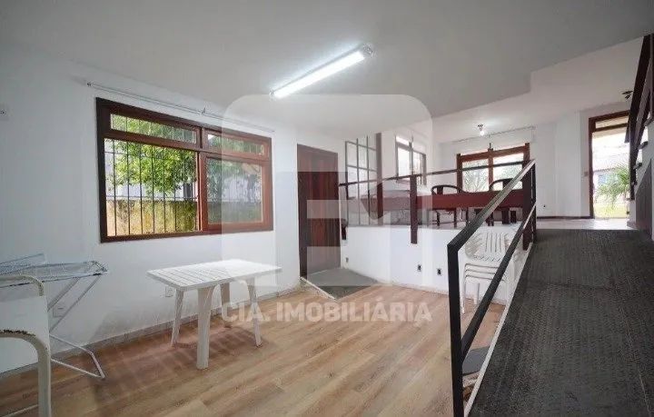 Casa com 4 dormitórios no Itacorubi - Foto 4