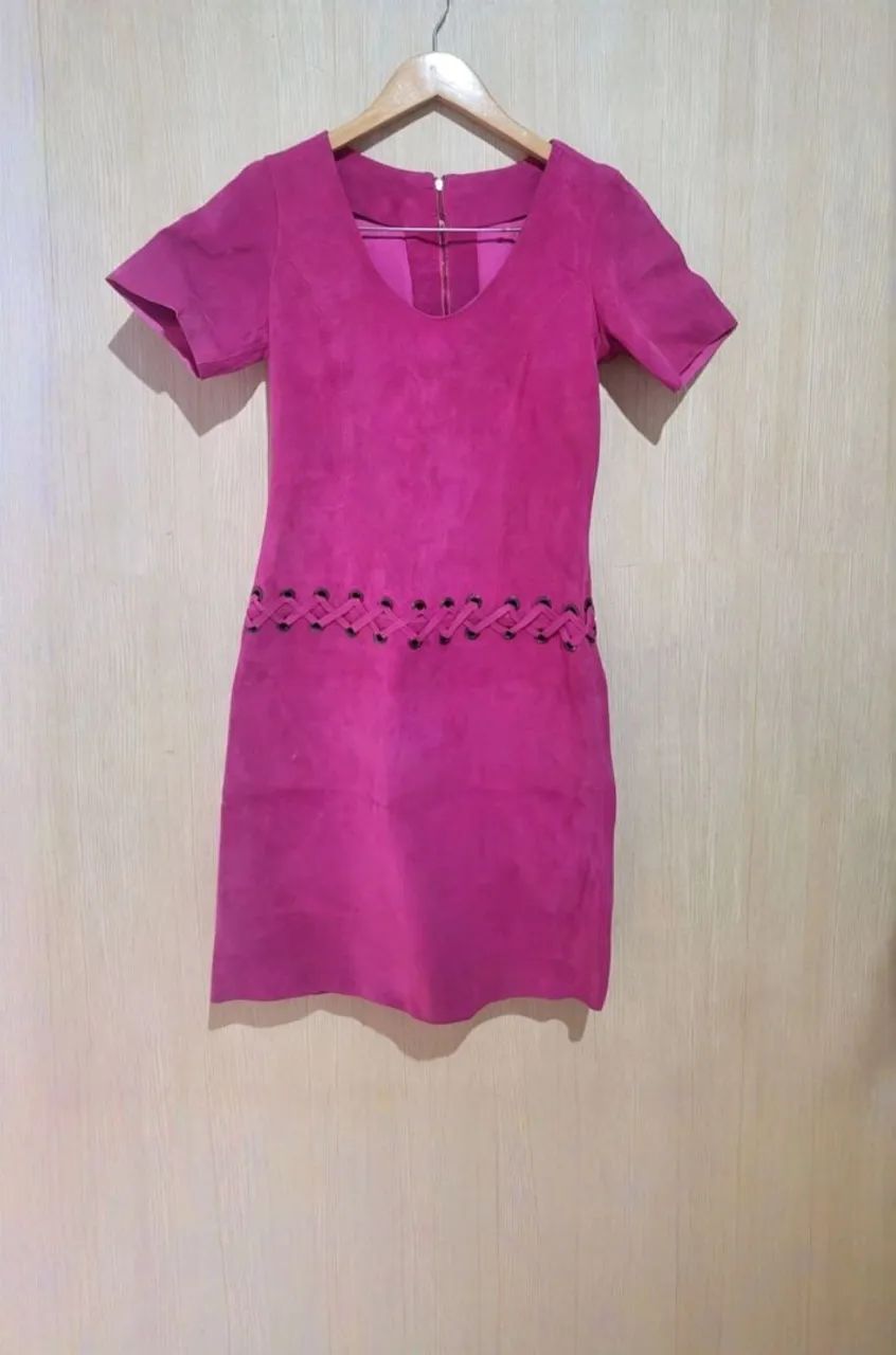 Vestido de couro legítimo,  veste 36, 38 no máximo.  - Foto 3