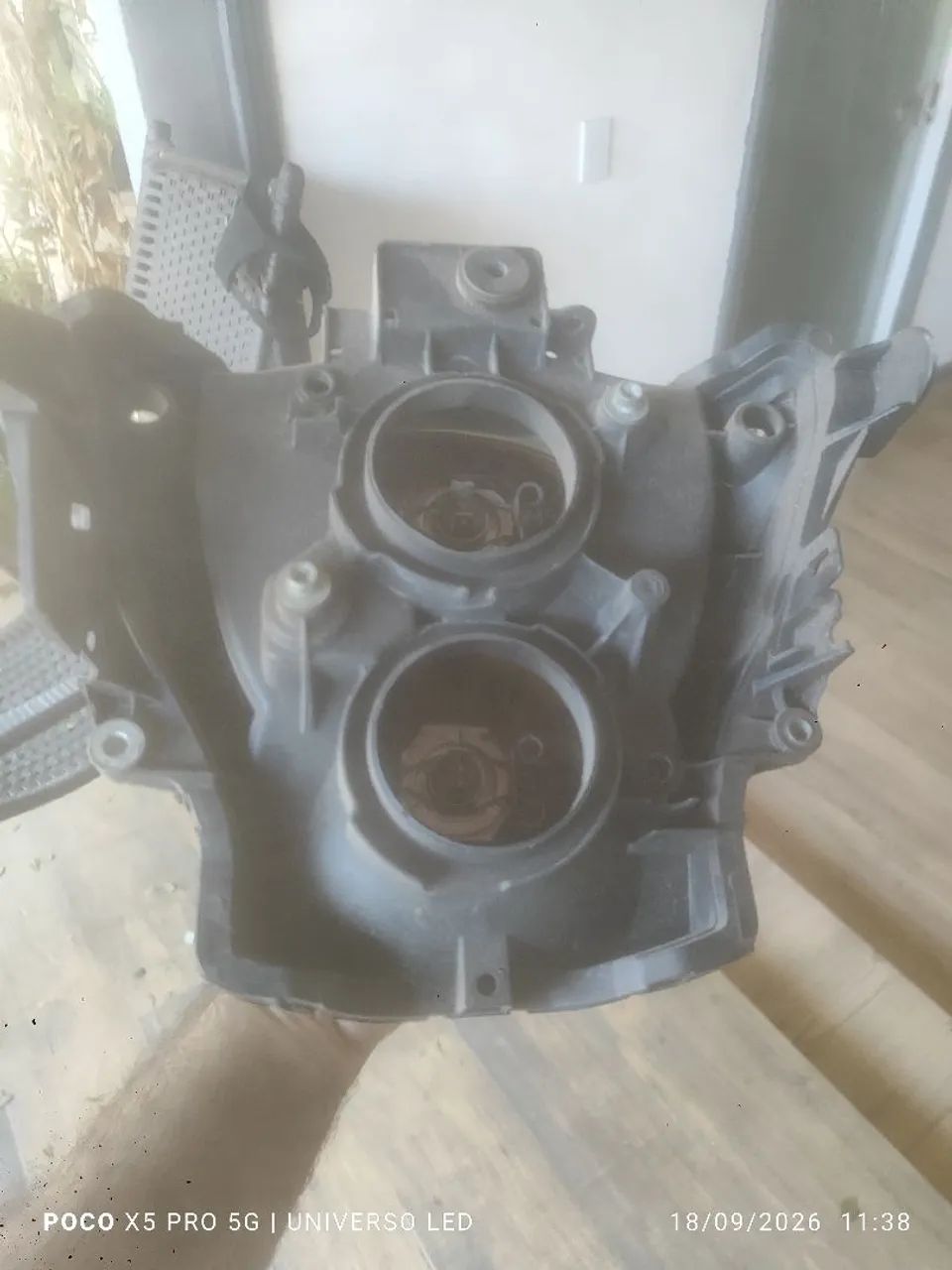 Farol da CB 600 Hornet Original. - Foto 2