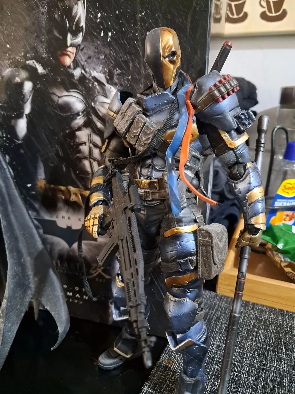 Batman Deathstroke play arts kai dc - Foto 3