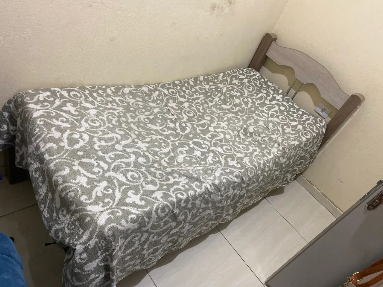 Cama de solteiro + colchão  - Foto 3