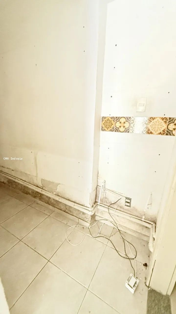 Comercial para Locação em Macaé, Centro, 1 banheiro - Foto 5