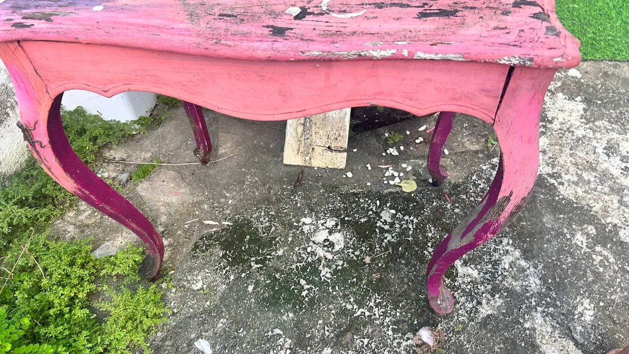 Vendo mesa de madeira maciça para reforma
