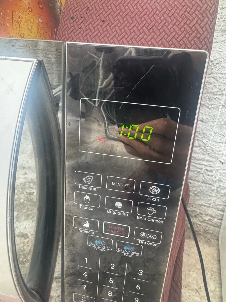 Microondas em ótimo estado funcionando tudo perfeitamente  - Foto 2
