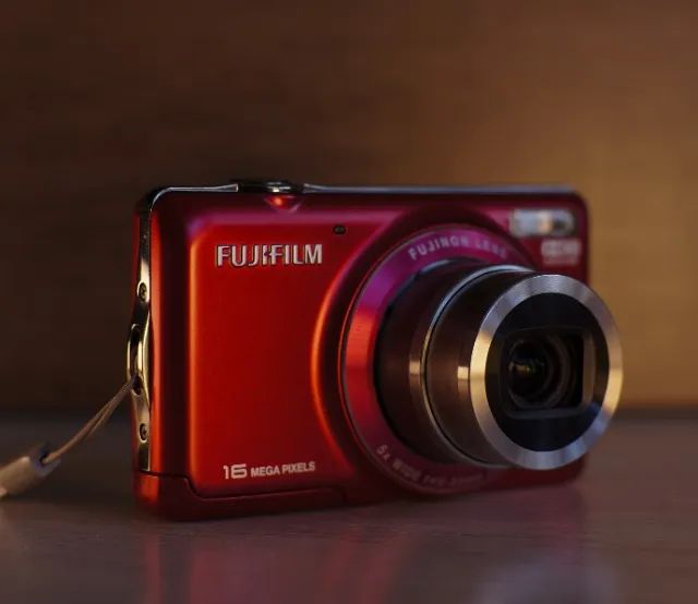 Câmera FUJIFILM JX425 VERMELHA NA CAIXA - Câmeras e Filmadoras
