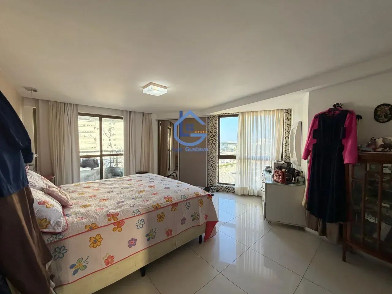Edifício Vila Fiori Imóvel para venda tem 237m com 4 quartos em Guararapes - Fortaleza - C