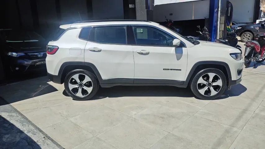 Jeep Compass Longitude 2.0 4X2 Flex 16V Aut. 2017 - Foto 4