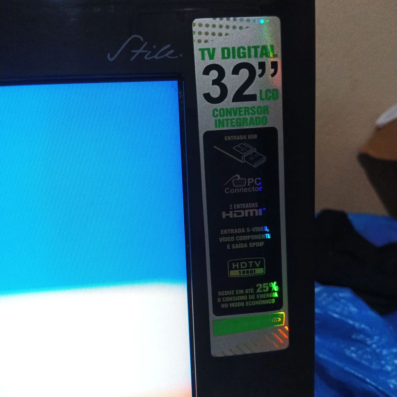 Vendo tv digital 32 polegadas com antena (não e smartv) - Foto 2