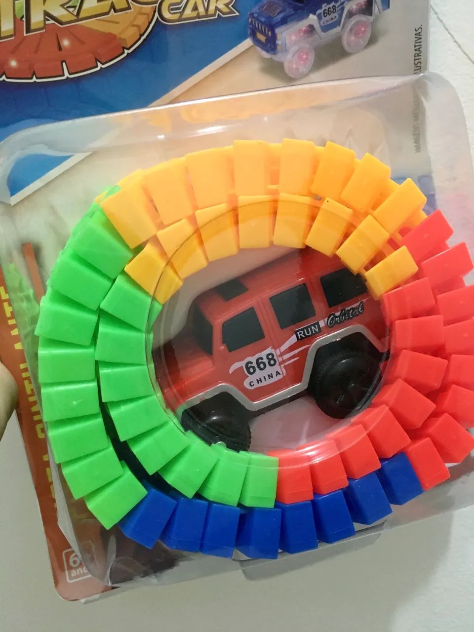 Carrinho de brinquedo e Pista  flexível - Foto 3