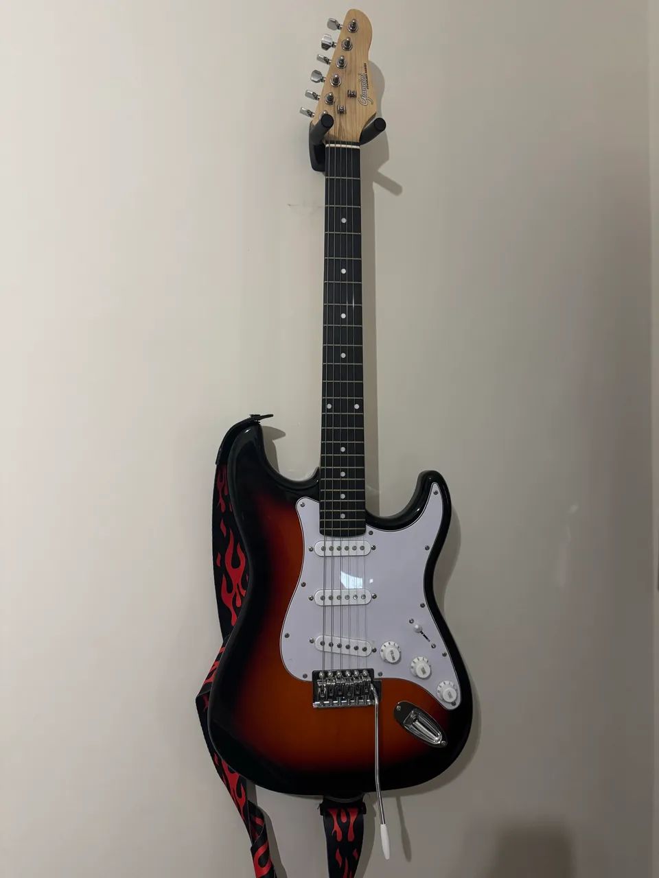 guitarra elétrica com pedaleira