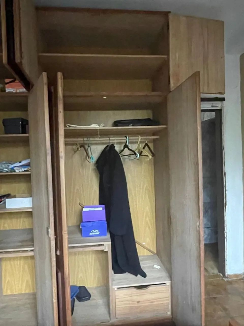 Guarda Roupas e Cama Baú Madeira Maciça! - Foto 3