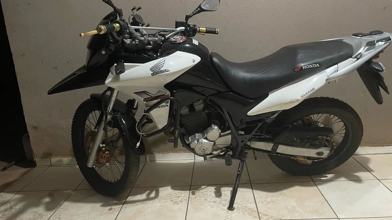 XRE 300 