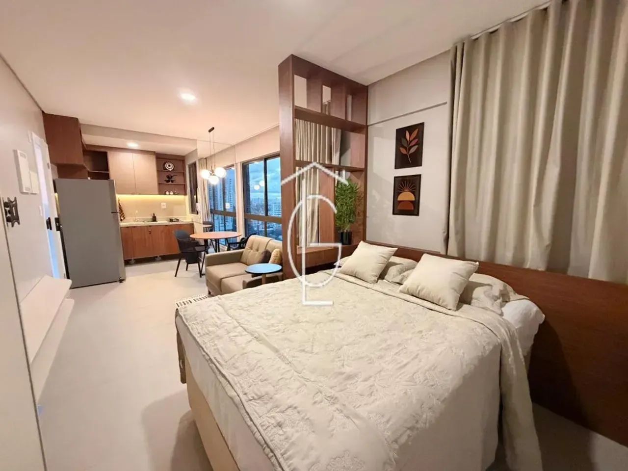 Belíssimo Studio Mobiliado em Localização Privilegiada na Torre