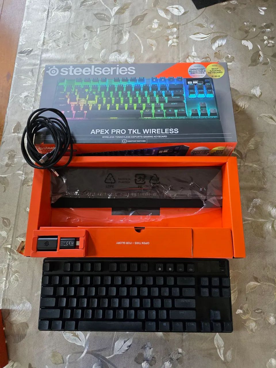 Teclado Steelseries Apex Pro TKL Wireless - Foto 3