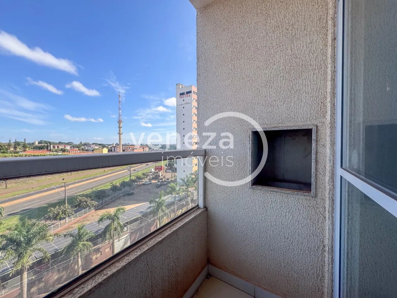 Apartamento para alugar no Edifício La Savona, Gleba Palhano - Foto 4