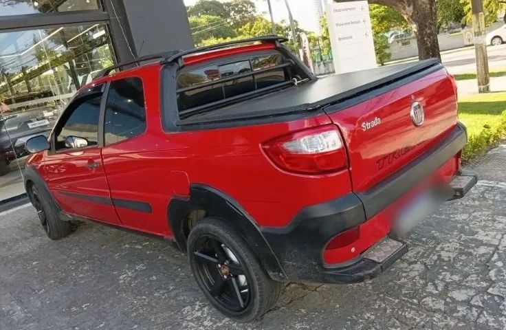Fiat Strada Trekking 1.6 16V Flex CD 2015 - Foto 4