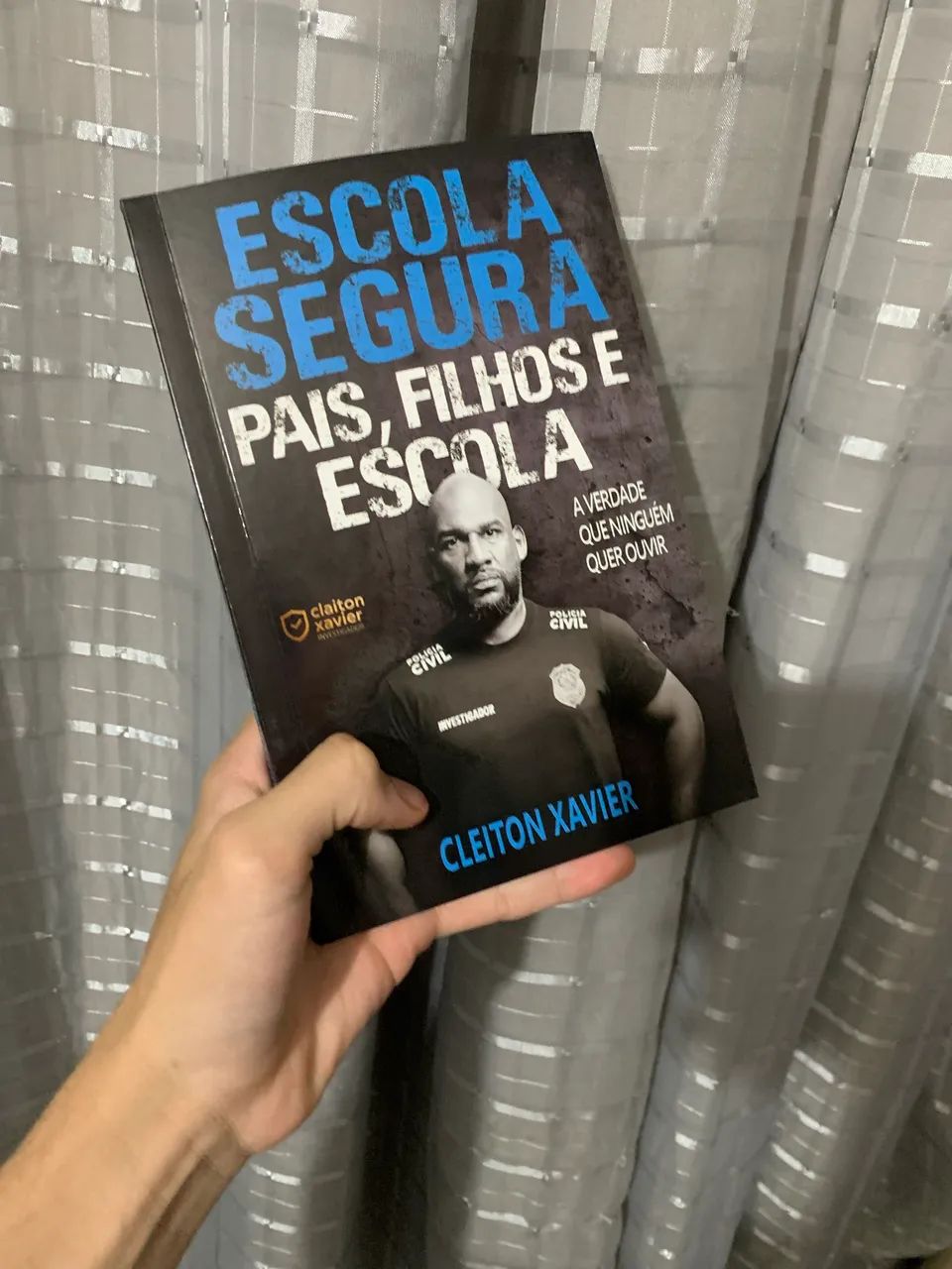 Safe School Book456501968556544000