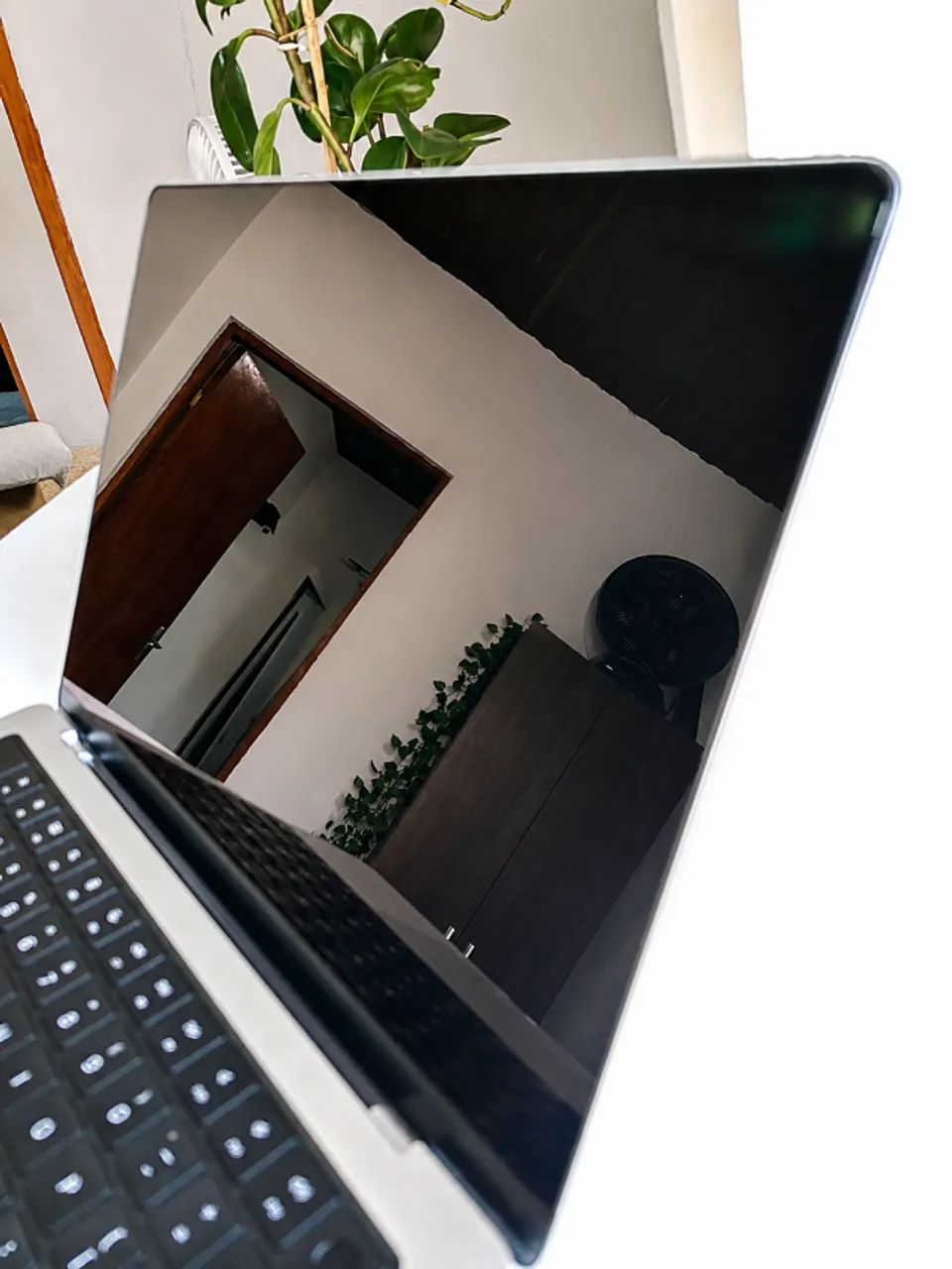 MacBook Pro M4 Pro 24GB Bateria 100% Garantia Apple - Foto 2