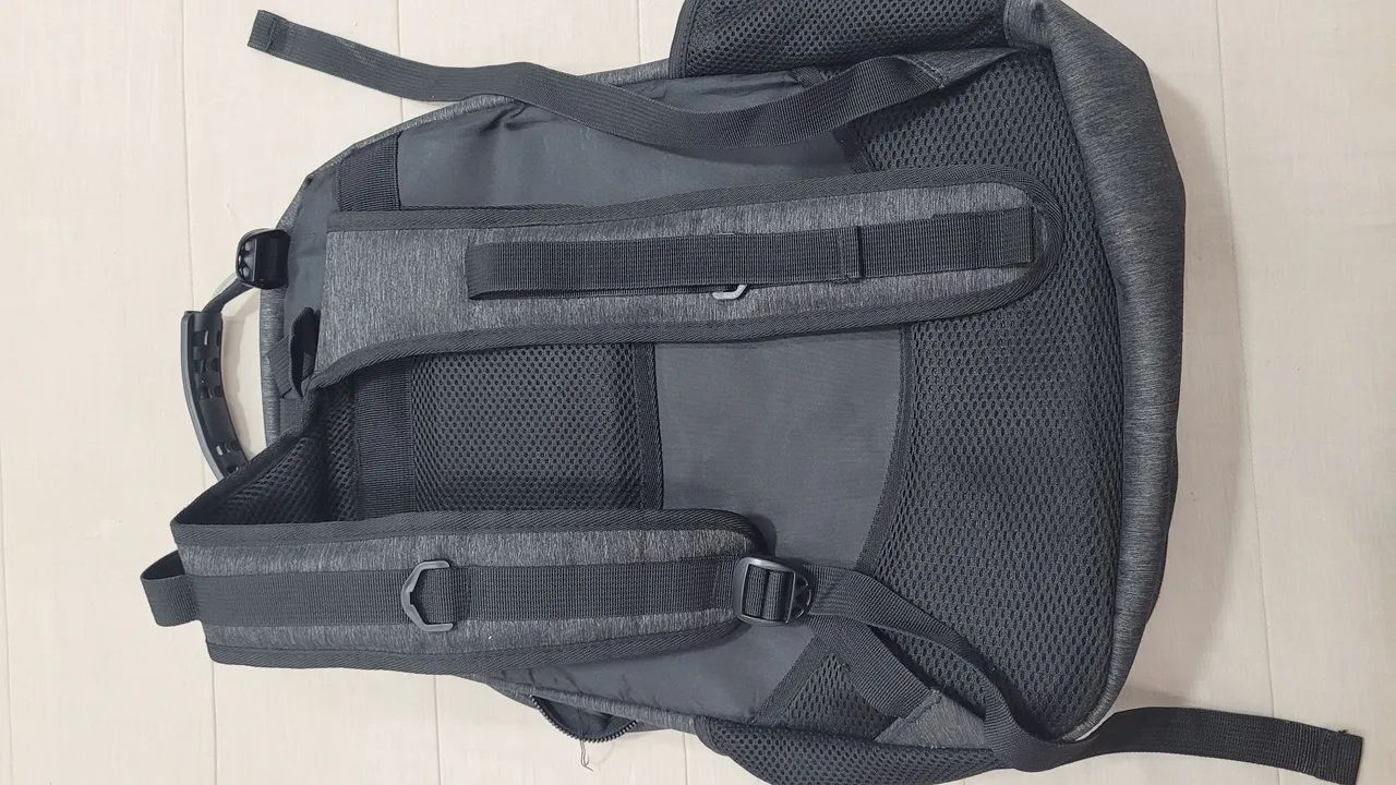 Mochila semi nova -leia - Foto 3