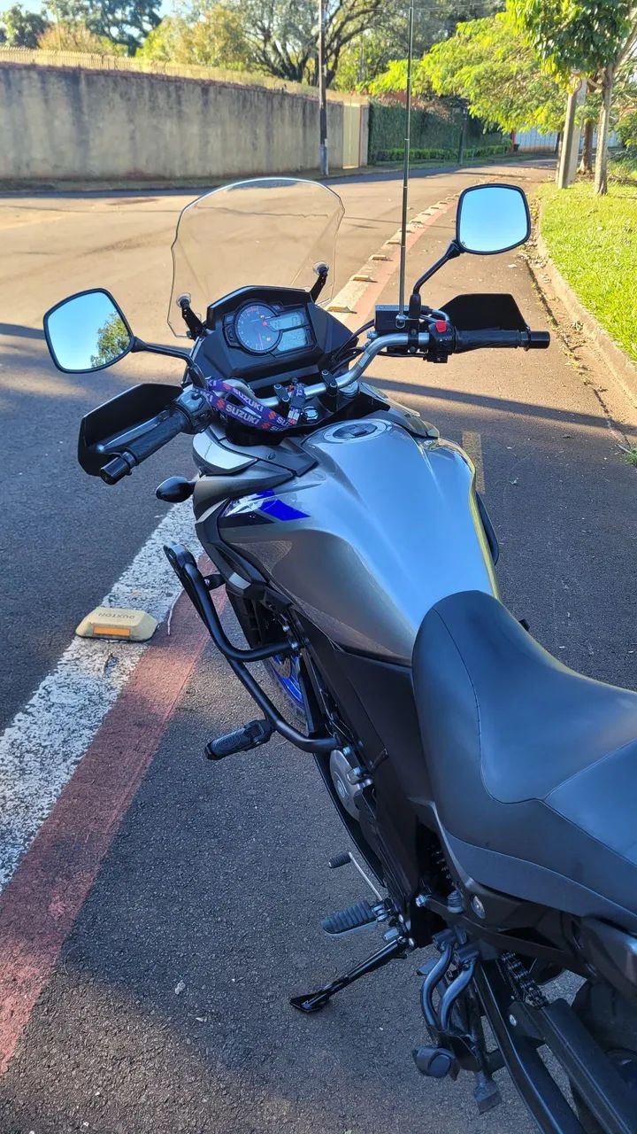 Vstrom 650 2023 cinza, em ótimo estado. - Foto 5