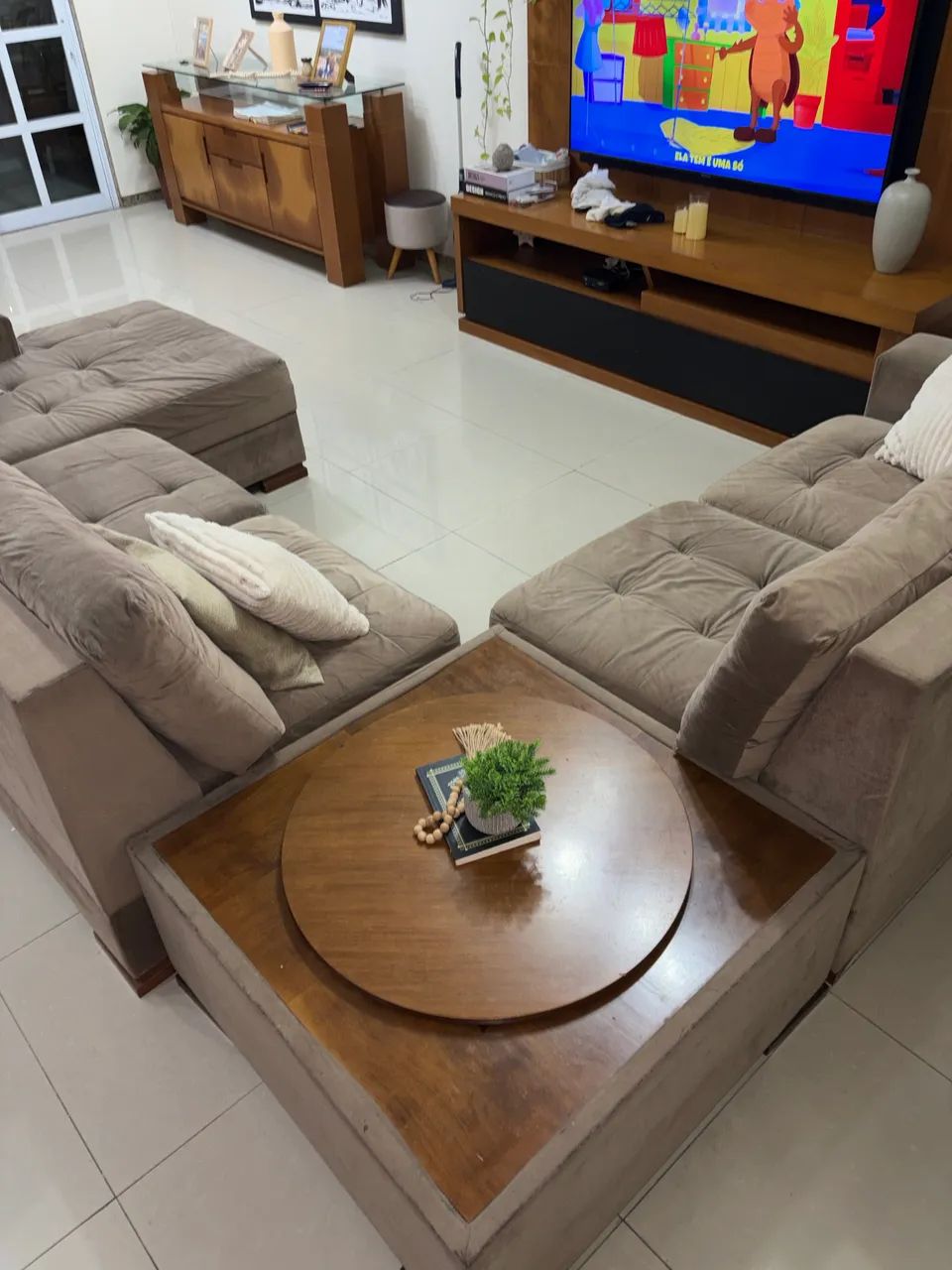 Sofá 3 Módulos + Mesa de Centro - Confortável e Espaçoso - Foto 3