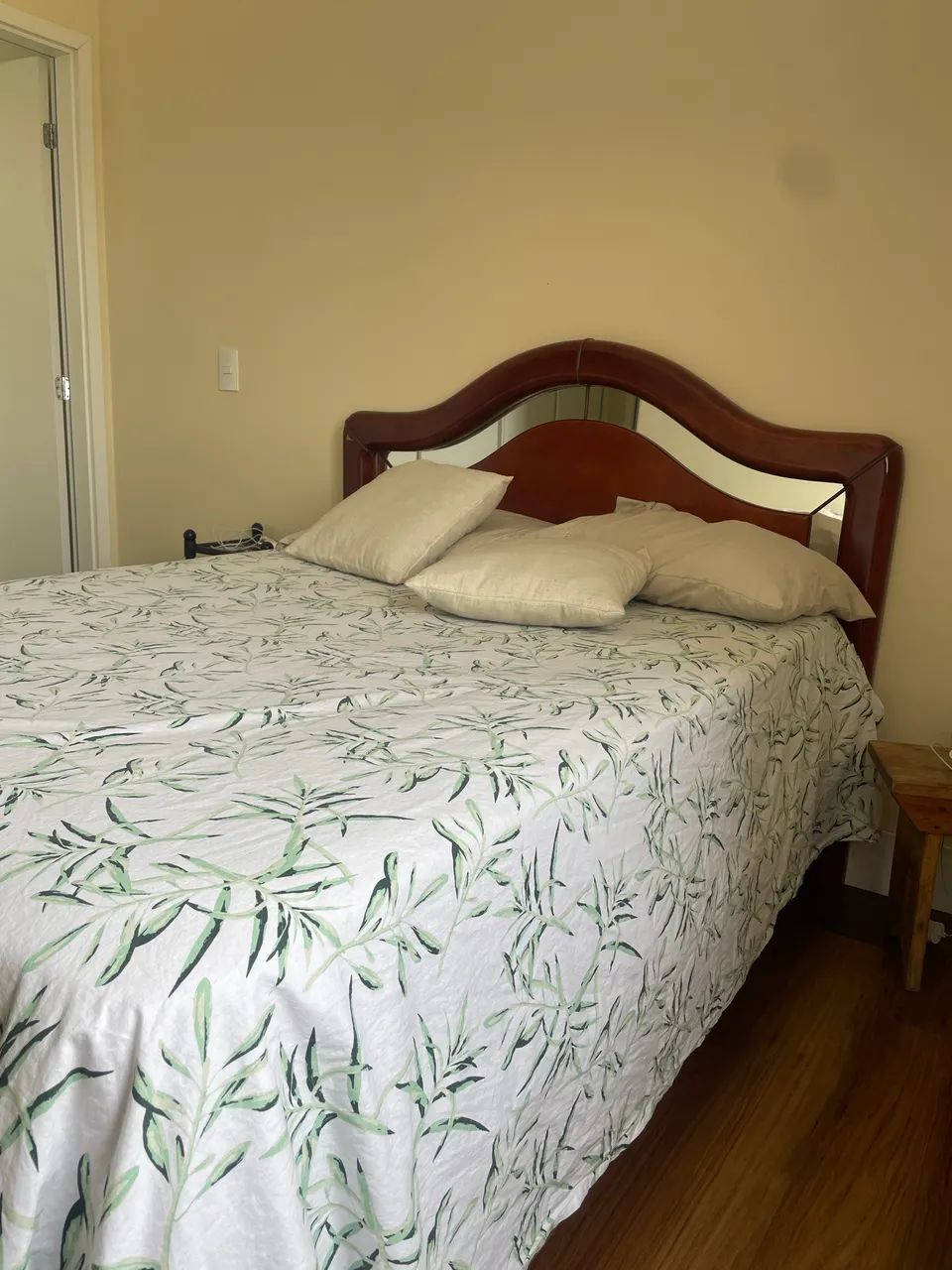 Cama de casal em madeira maciça  - Foto 2