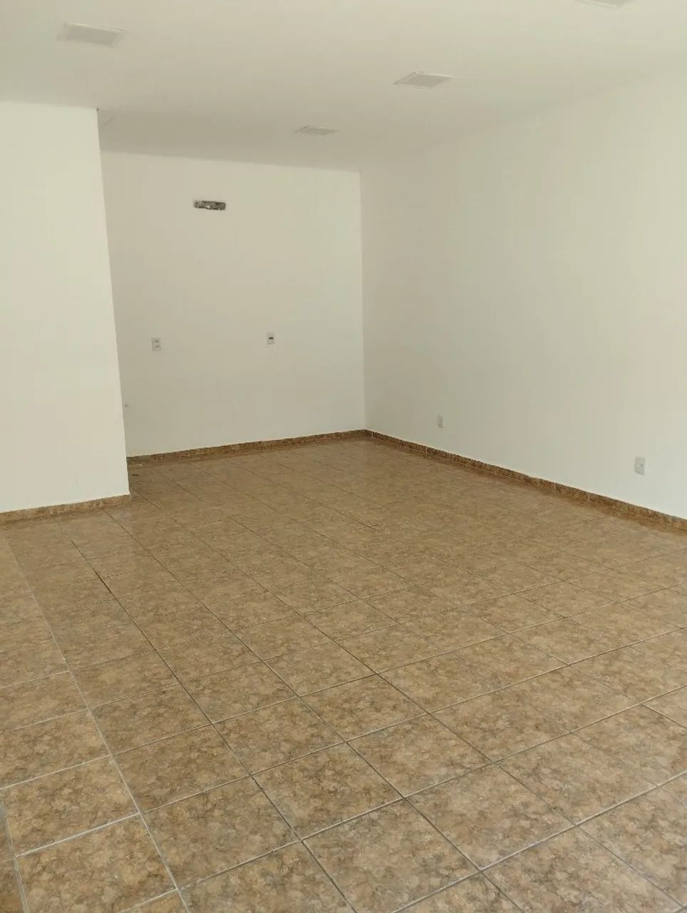 Aluga se sala comercial com banheiro  - Foto 3
