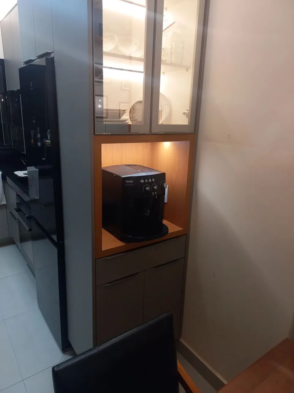 Cristaleira com cafeteria - Foto 2