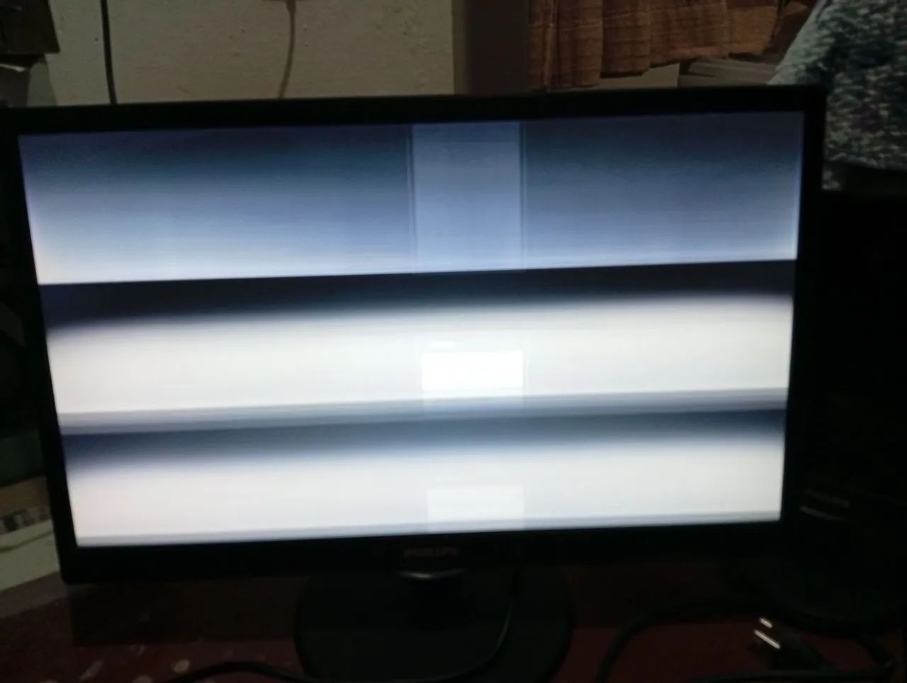 Monitor Philips 223V com defeito - Foto 2