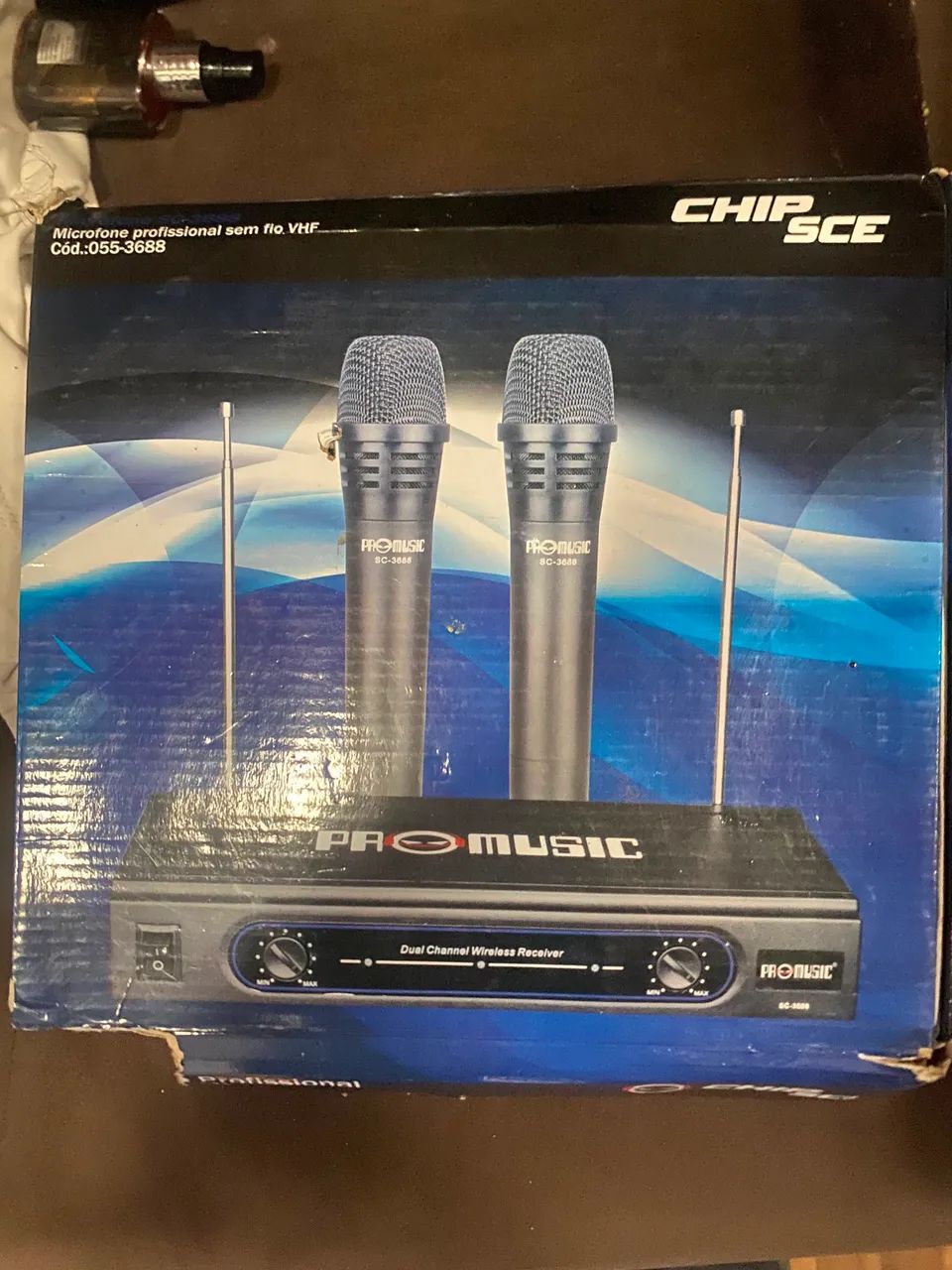 VENDO MICROFONE SEM FIO DUPLO CHIPSCE PROFISSIONAL VHF - Foto 2