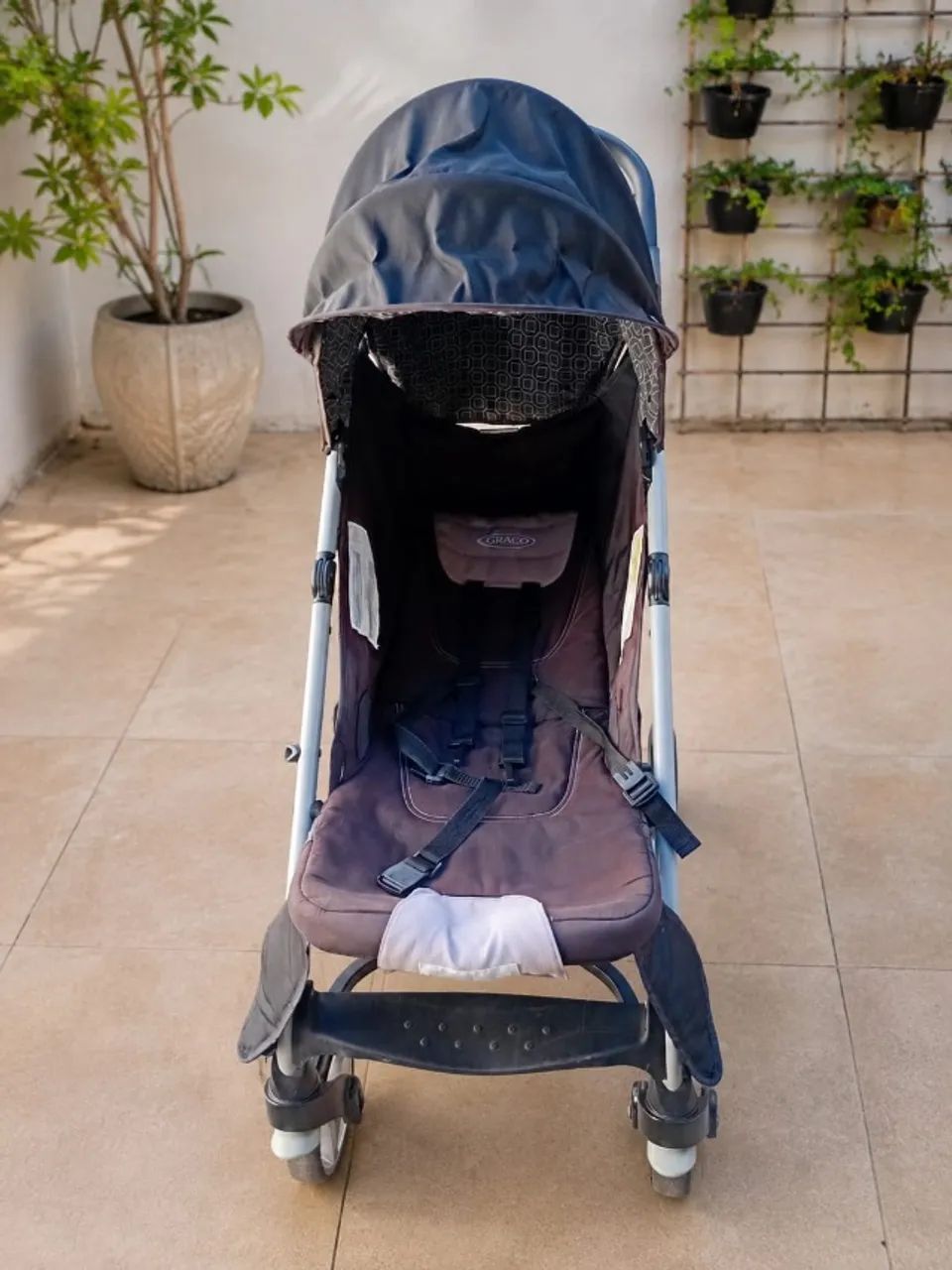 Carrinho de Bebê Graco - Conservado. - Foto 4