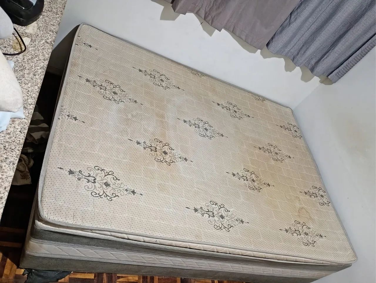 Cama box casal