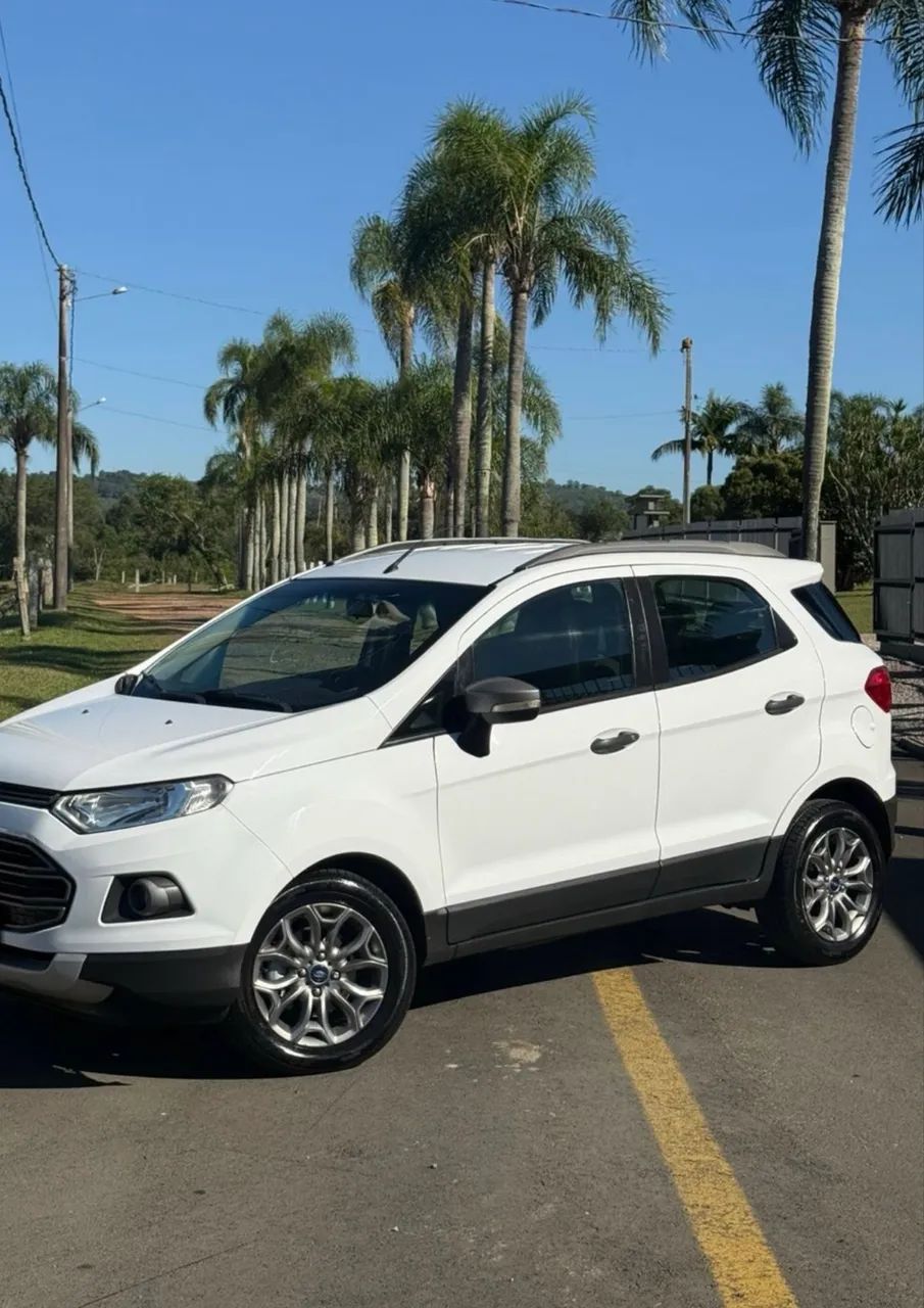 Alugo carro 200,00 diárias 