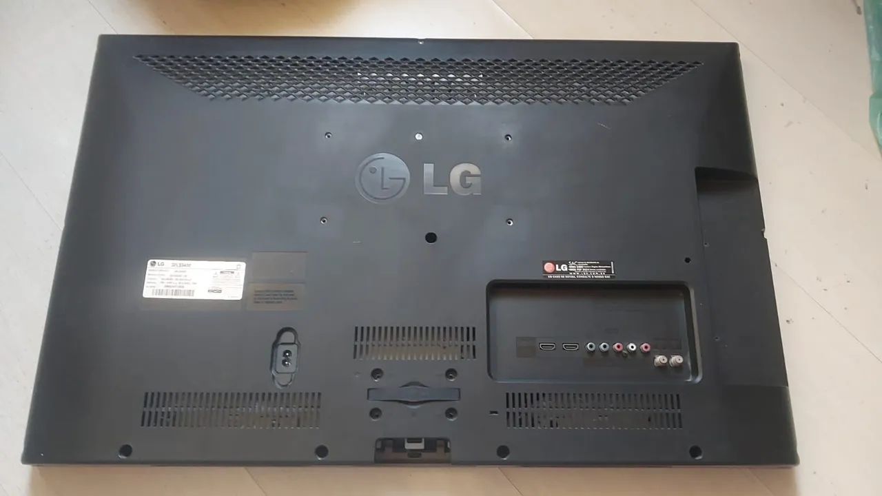 Vendo tv LG 32 pol. Não é smart.funcionando perfeitamente. - Foto 5