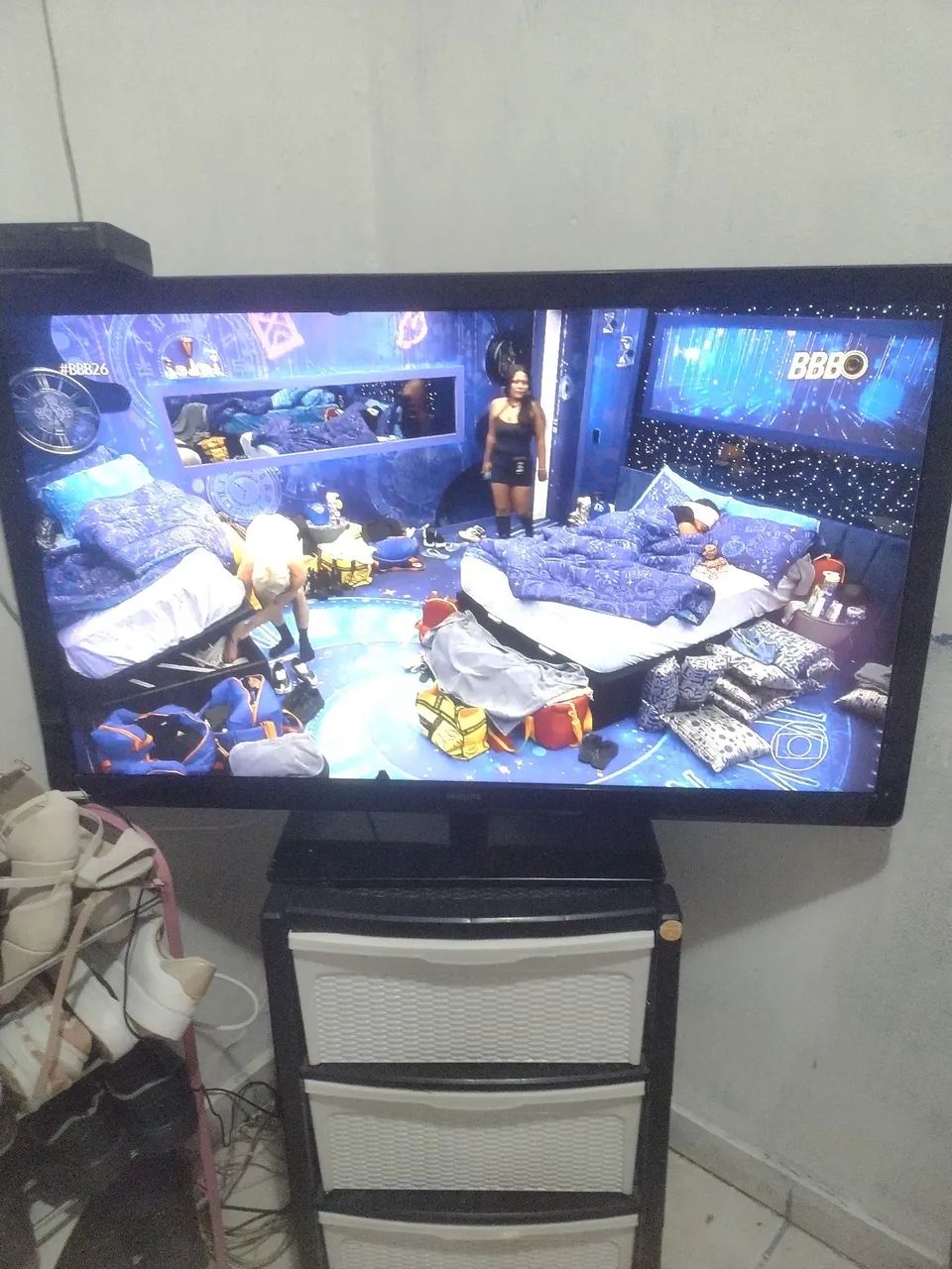 TV PHILIPS 42 POLEGADAS  - Foto 2