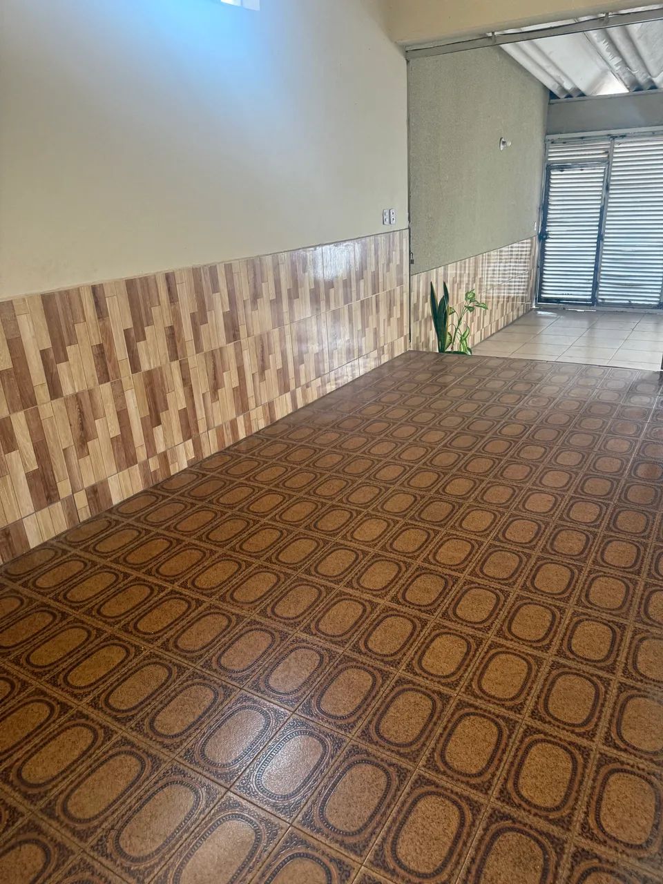 Alugo suite com cozinha comunitária  - Foto 2