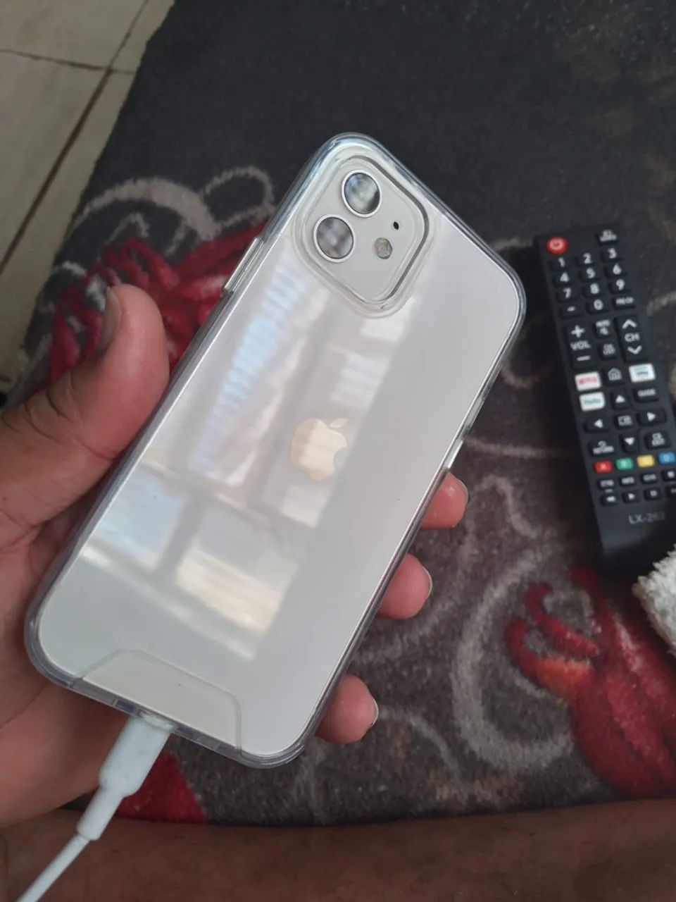 IPHONE 12 128GB COM NOTA FISCAL ACEITO TROCA OU VENDA  - Foto 4