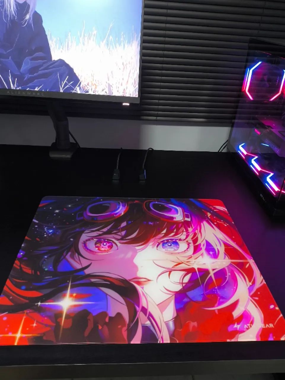 ATK Glass Mouse Pad - Crimson Limited Edition - Periféricos e ATK Glass Mouse Pad - Crimson Limited Edition - Periféricos e