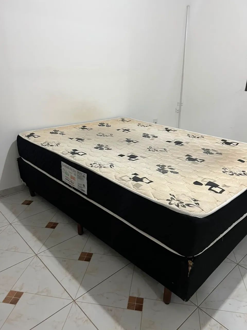 Cama box