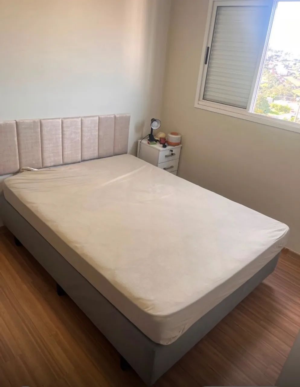 Cama box com colchão 