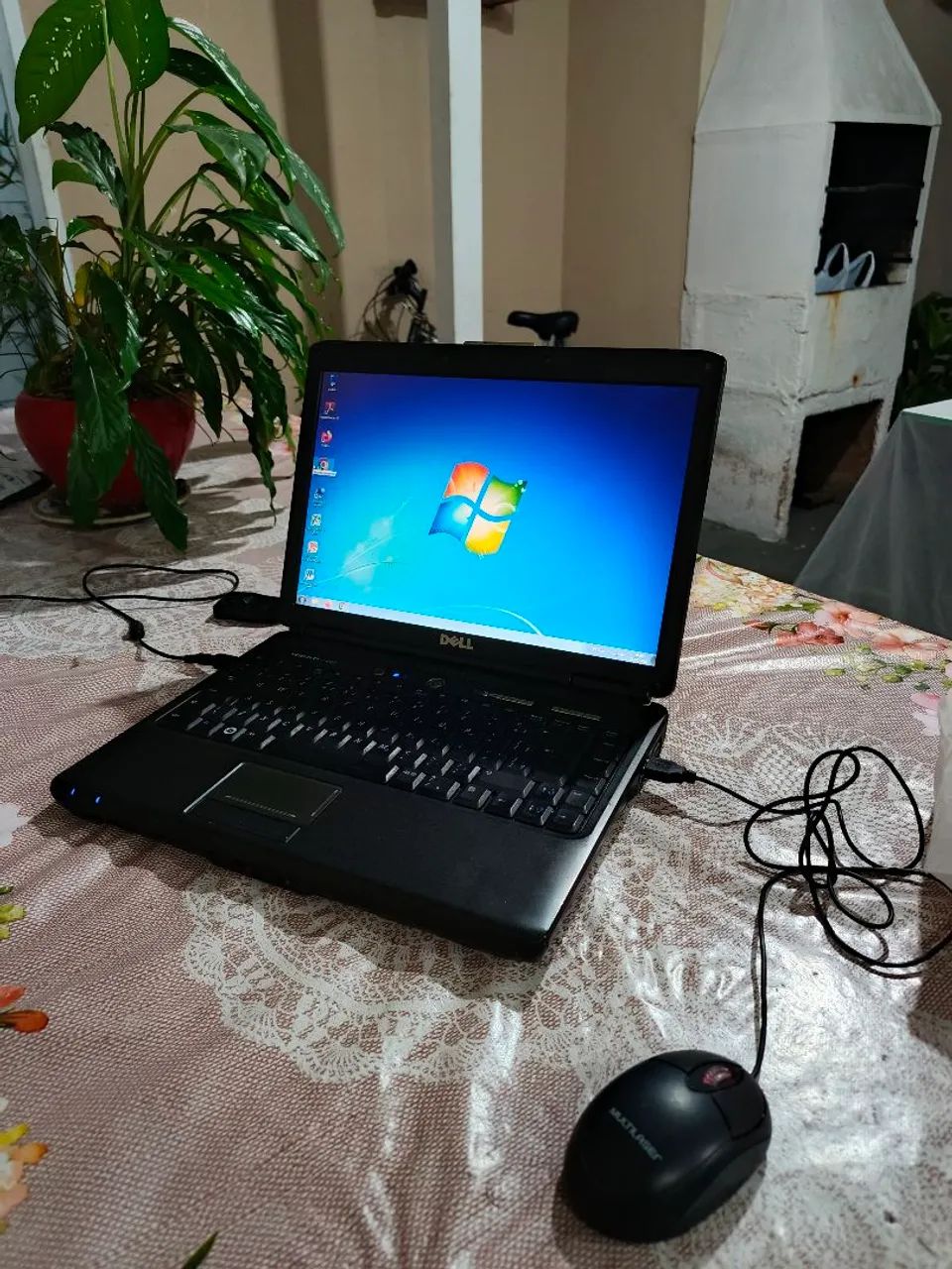 Notebook Dell core 2duo com HD 320gb, teclado ok, carregador.