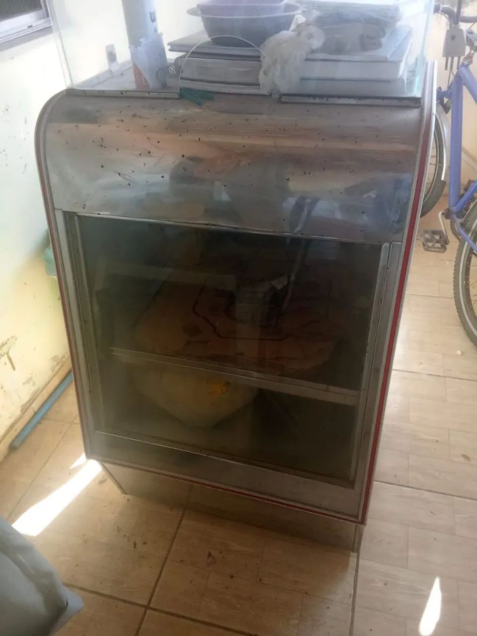 Estufa balcão e caixa 3 em 1