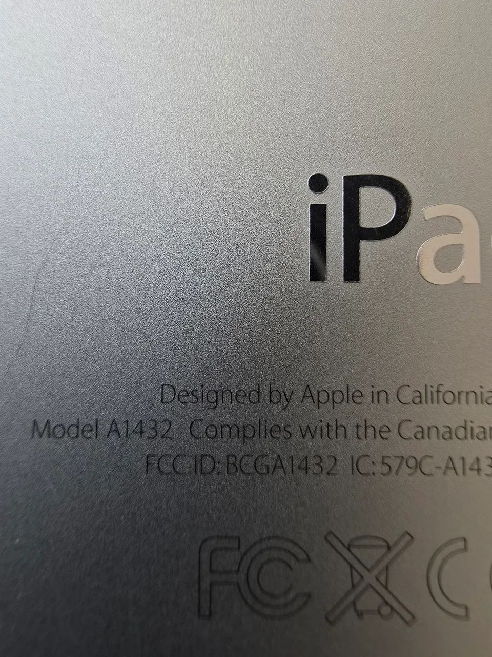 Ipad 1a geraçao M1432 branco com teclado externo e capa
