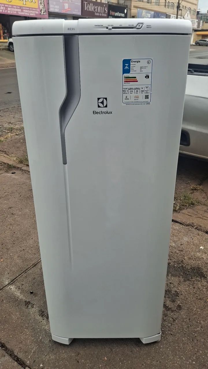 GELADEIRA ELECTROLUX 9 MESES DE USO