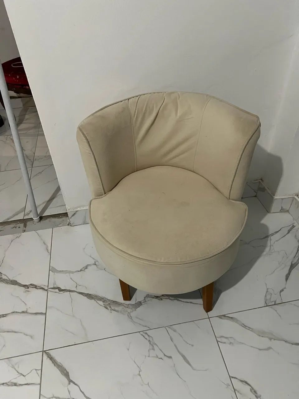 Poltrona cadeira orgânica suede bege  - Foto 3