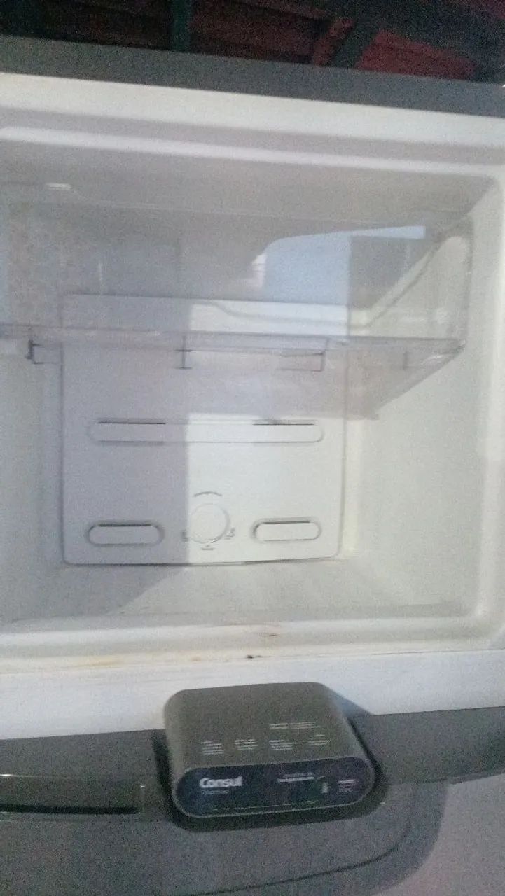 Vendo geladeira consul inox em otimo estado  - Foto 3