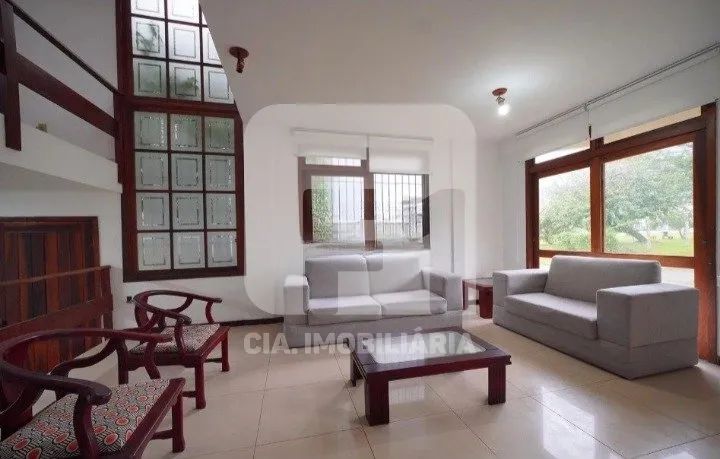 Casa com 4 dormitórios no Itacorubi - Foto 3
